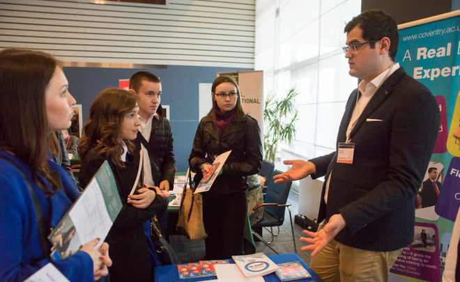 Иностранные вузы заманивают скидками пострадавших от ослабления рубля россиян