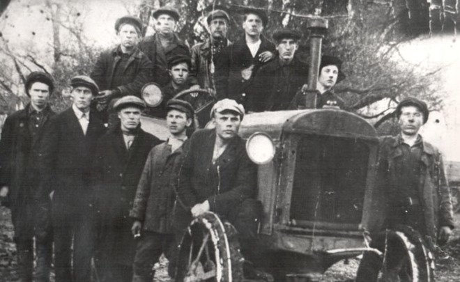 Фотомарафон «100-летие ТАССР»: первый трактор в селе, 1931 год