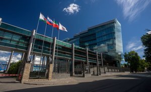 История успеха: путь от коммерческой фирмы к созданию мощной промышленно-финансовой группы компаний