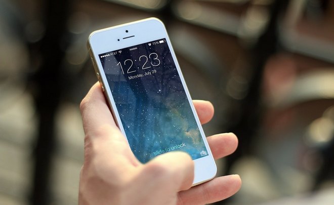 «Безопаснее микроволновой печи»: эксперты развенчали главные мифы о 5G