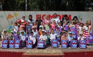 В Нижнекамске ТАИФ-НК дал старт акции «Помоги собраться в школу»