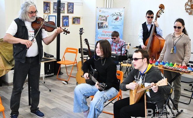 «Пока все держится на трех мамах»: студии незрячих «НеЗаМи» нужна помощь государства