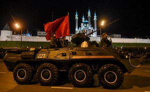Видео недели: Парад Победы, происшествие с SSJ-100 и гибель Доренко