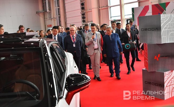 Форум РОСТКИ: Татарстан позвал китайцев в автопром, а Коми и Кировская область — в лес