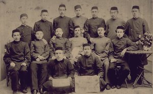 За игру в карты, шахматы, шашки, на скрипке, курение табака — наказывать