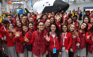 Фестиваль в Сочи: всем по телефону, виртуальная экскурсия по Татарстану и забег на 2017 метров