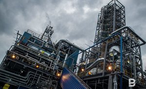 «Нижнекамскнефтехим» отмечает 52-летие: как в компании поддерживают традиции, заложенные Лемаевым