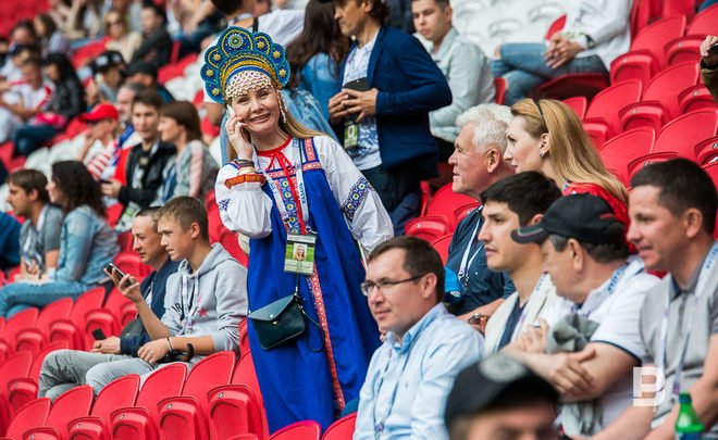 Футбольный фан-фест в Казани: миллион болельщиков и огромный экран на фоне Казанки