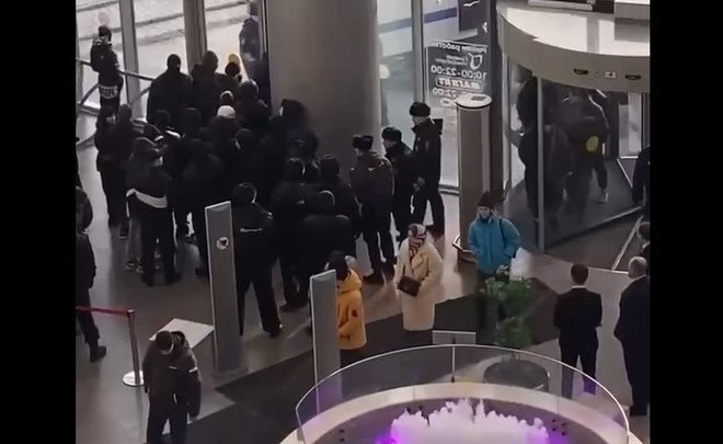 «Шестьсот поддерживают, 250 в движении»: подростковое сообщество «ЧВК Редан» пытается взять Казань