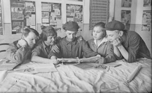 День в истории: объединились вокруг Варшавского договора, создали меховую фабрику