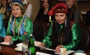 «Кашаева на встрече с Миннихановым подняла вопрос о включении татарского в Google-переводчик»