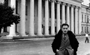 «Далианская Казань — это одновременно реальный, придуманный, немного искаженный посредством оптики город»