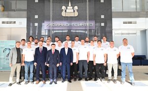 Ватерпольный клуб «Синтез» посетил производство КОСа