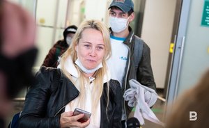 «Вы пишете, как в Китае страшно, на самом деле все спокойно»: в Казань вернулся борт с российскими туристами