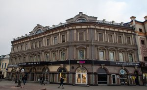 Гид по улице Пушкина: гостиницы, доходные дома и коммуналки для рабочих