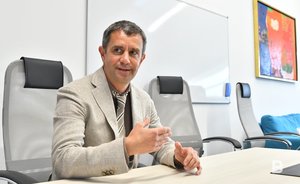 «Я чувствовал себя фокусником, которому связали руки и кинули в сундуке на дно океана»