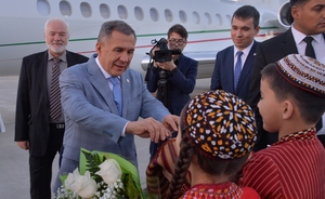 Минниханов в Ашхабаде: рейс в столицу Туркмении, новый полпред и заступиться за КАМАЗ