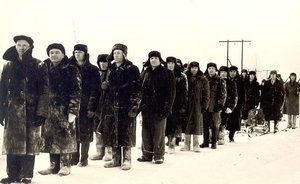 Фотомарафон «100-летие ТАССР»: мобилизационные учения рабочих Казанского авиационного завода, начало 1940-х