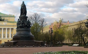Ренат Беккин: «Мне нравится памятник Екатерине II рядом с Государственной публичной библиотекой в Ленинграде»