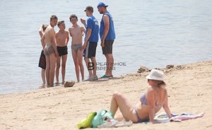 Видеоопрос: как вы оцениваете отдых в России?