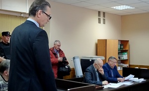 Как «красный» депутат из Нижнекамска перед единороссом из Госдумы извинялся
