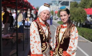 Татарские казаки, самарские кубики, советские монеты: как прошел фестиваль «Печән базары»