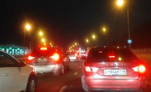 «Народный контроль»: пробки из-за «стрелки», очереди к врачу и опасные дефекты в ТЮЗе