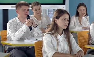 Видео недели: смелый школьник, бабушка-зацепер и спасение олененка