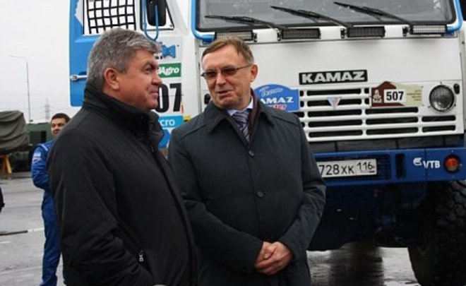 Сергей Когогин хочет оставить Наиля Магдеева без автобусов