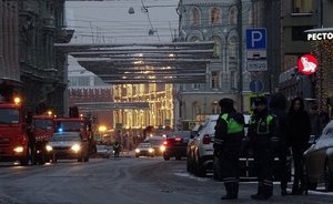 День в истории: в Москву вернули правительство, индусы пошли в Соляной поход