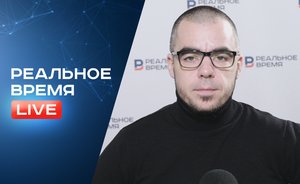 Русская реклама на Таймс-сквер, единая школьная форма, «туалетное дело» Собчак / «Реальное время Live»