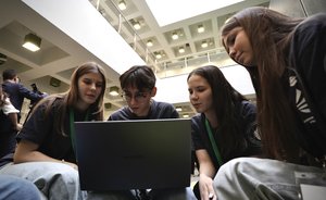 Владимир Путин: «Вуз, в котором вы учитесь, — один из самых перспективных в стране»