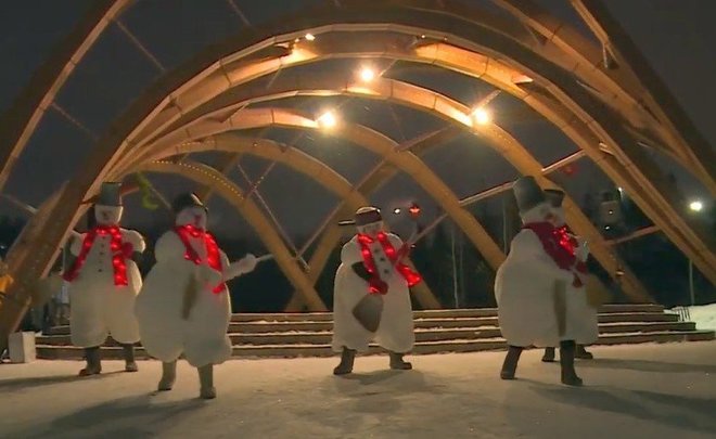 Мастер-класс по новогодним забавам от веселых «Снеговиков»