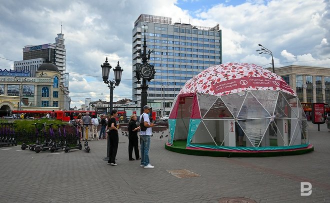 День в истории: гостиница «Татарстан», первые пенсионеры России и лидер The Beatles