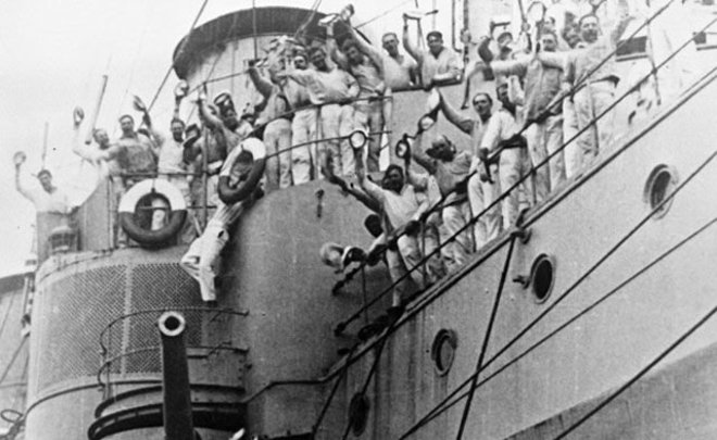 День в истории: теракт в Буденновске, бунт на «Потемкине»