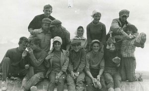 Фотомарафон «100-летие ТАССР»: стройотрядовцы из КИСИ в совхозе «37 лет Октября», 1960-е