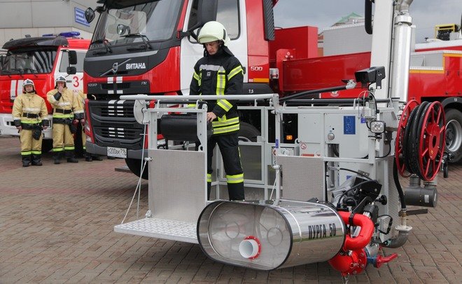 «Казаньоргсинтез» приобрел пожарную спецтехнику для предприятия и города