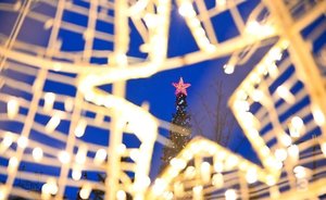 День в истории: в Берлине можно ходить сквозь стену, а в России — праздновать Новый год