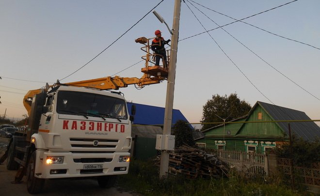Глава «Казэнерго» зажег долгожданный свет в поселке Отары