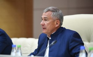 Рустам Минниханов: «Вот с аэропорта едем — все равно колея появляется»