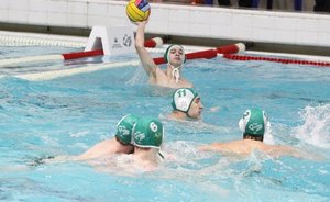 В казанском ватерпольном дерби сильнее выглядела основная команда