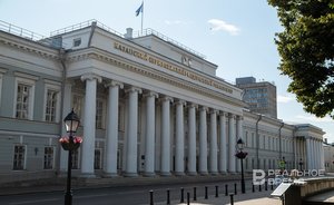 День в истории: университет, Кабмин, КГБ и Элвис