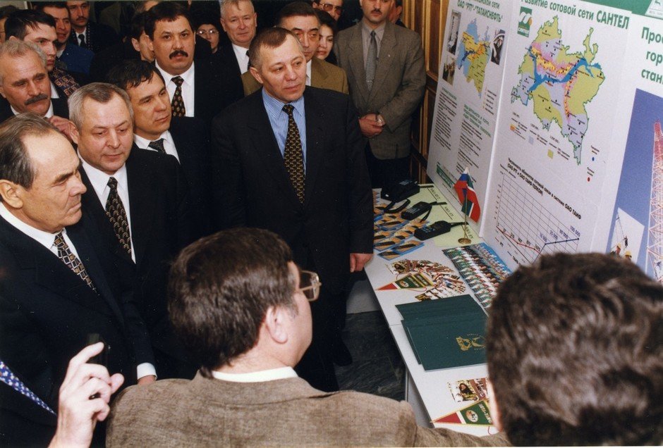 3 марта 1999 года состоялся первый в Татарстане и один из первых в России звонков в сети GSM. Этот символический звонок совершили тогда Президент РТ М.Ш.Шаймиев и Председатель Госкомитета РФ по связи и информации А.Е.Крупнов