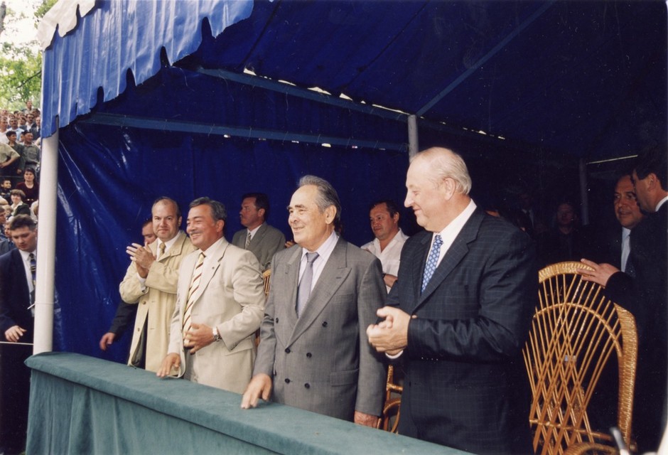 Минтимер Шаймиев, Эдуард Россель, Камиль Исхаков, Василий Лихачев. 1990-е годы