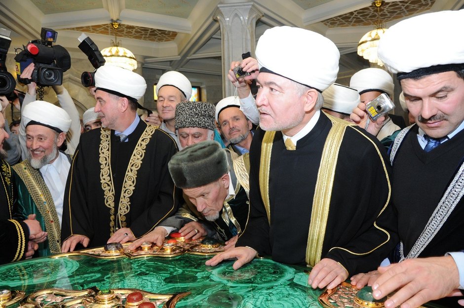 Церемония встречи самого большого в мире печатного Корана, 17 ноября 2011 г.