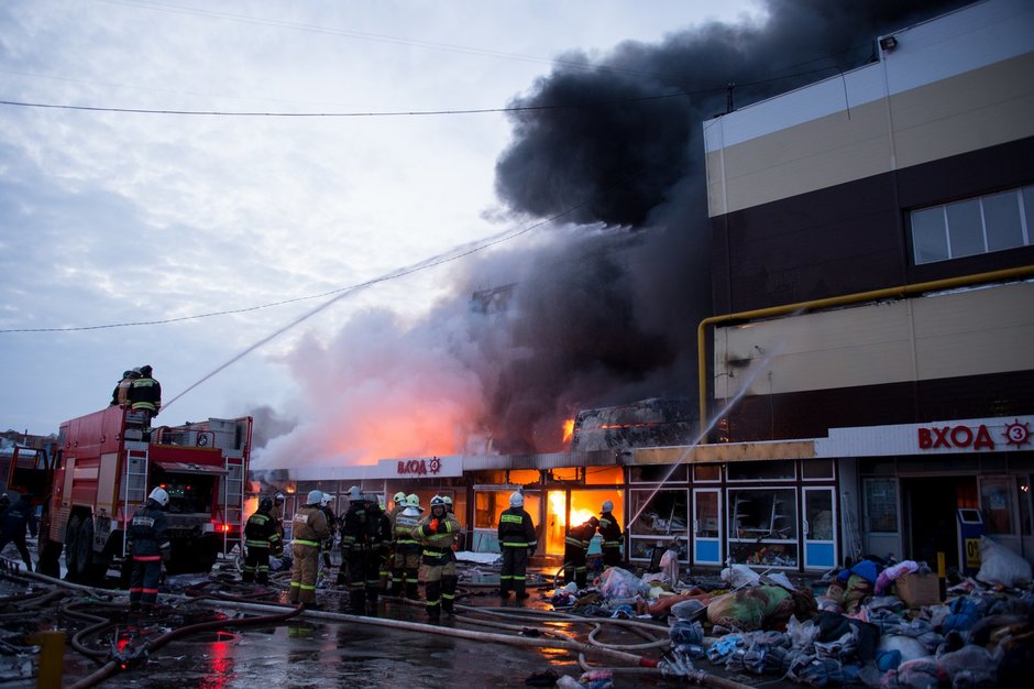 Пожар в торговом центре «Адмирал», 11 марта 2015 г.