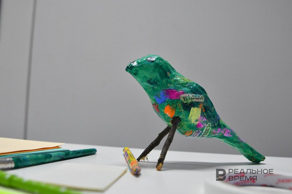 поделка выставки «Птица Зелёная»