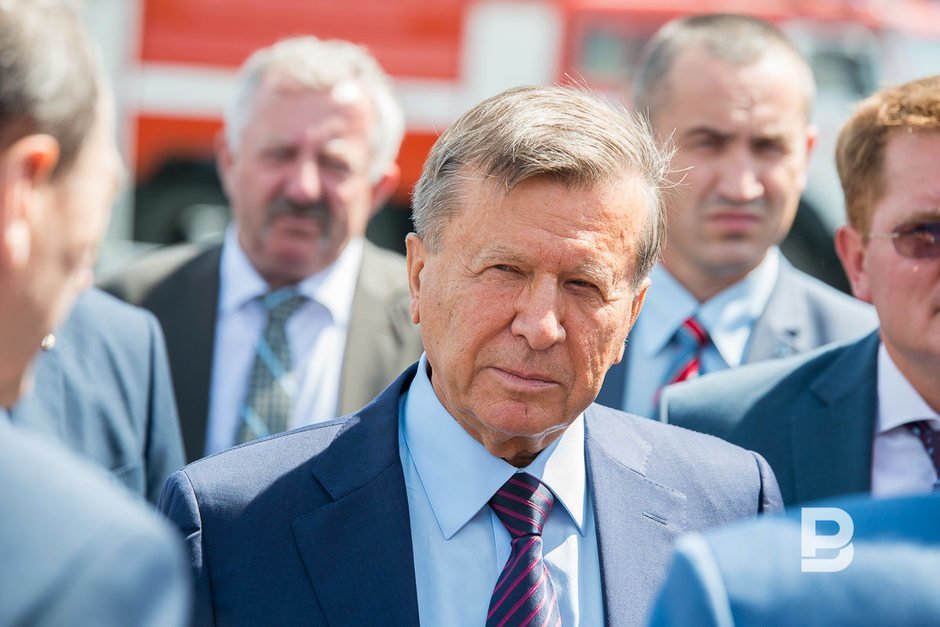 Председатель Совета директоров ПАО «Газпром» Виктор Зубков на церемонии ввода в эксплуатацию автомобильных газонаполнительных компрессорных станций, 23 июня