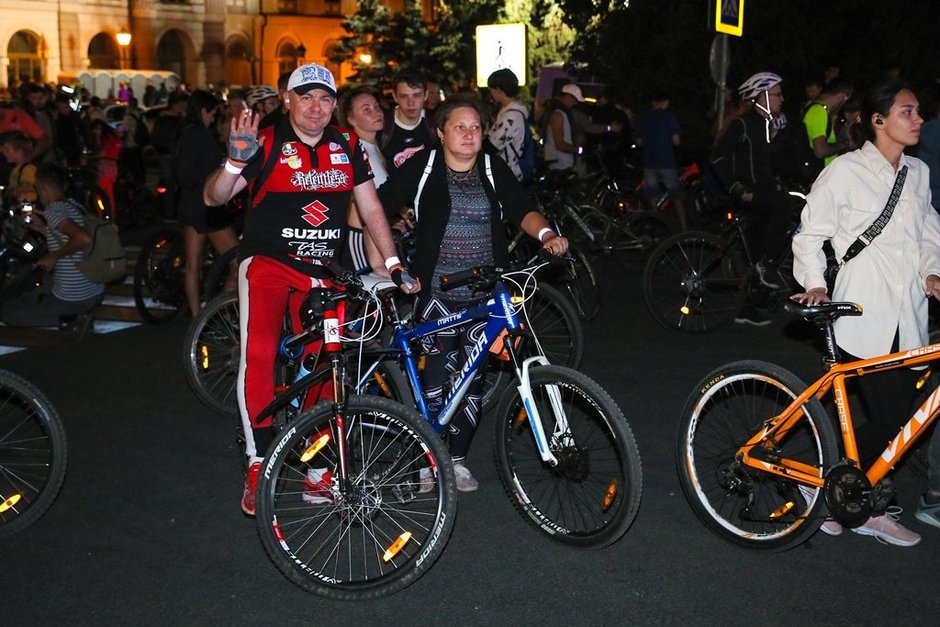 Участники «Ночного велофеста»