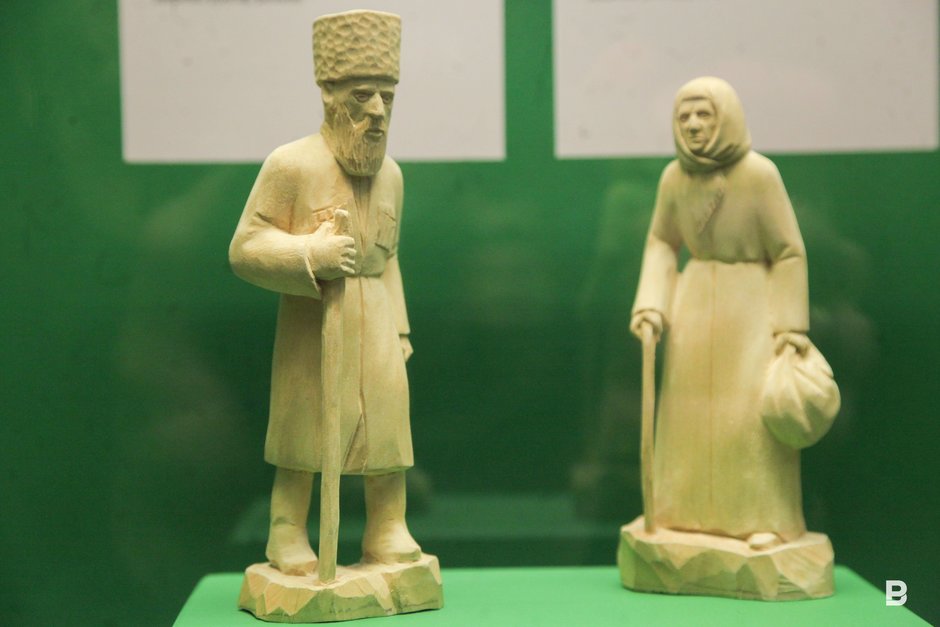 предметы декоративно-прикладного искусства на выставке «Искусство Чеченской Республики XIX—XXI веков»